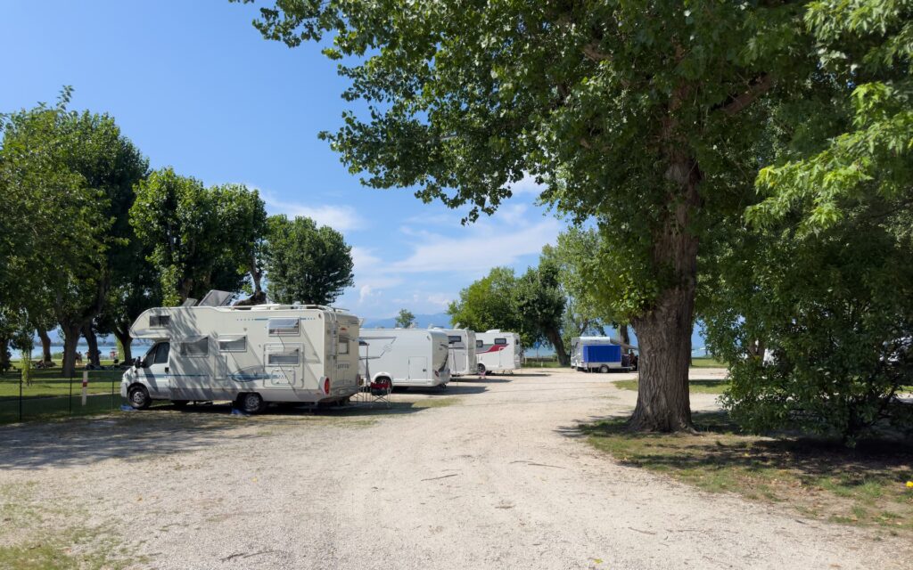 Camper park Sirmione lugana marina area e